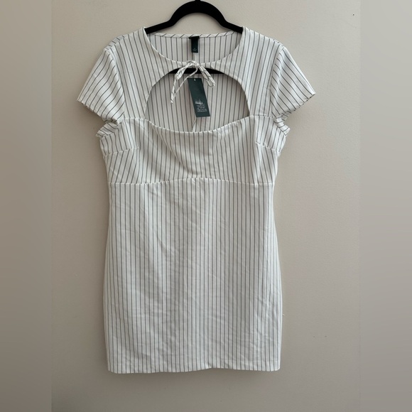 wild fable Dresses & Skirts - Wild Fable Women’s Short Sleeve Mini Shift Dress NWT Size XL White Black Stripe
